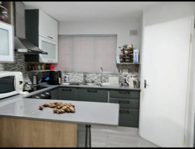 2 BEDROOM TOWNHOUSE FOR SALE IN THE WOLDS
